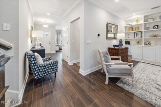 552 Meadow Creek Dr in Jacksonville, FL - Building Photo - Building Photo