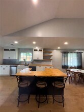 6803 Marta Dr in Houston, TX - Building Photo - Building Photo
