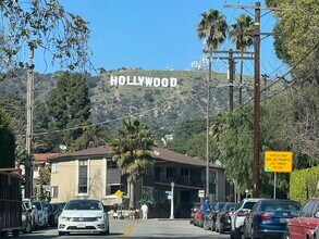 6121 Glen Holly St in Los Angeles, CA - Foto de edificio - Building Photo