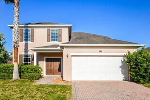 2420 Plantation Oak Dr in Orlando, FL - Building Photo