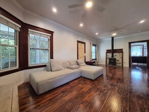412 Steele Ln in Santa Rosa, CA - Building Photo - Building Photo