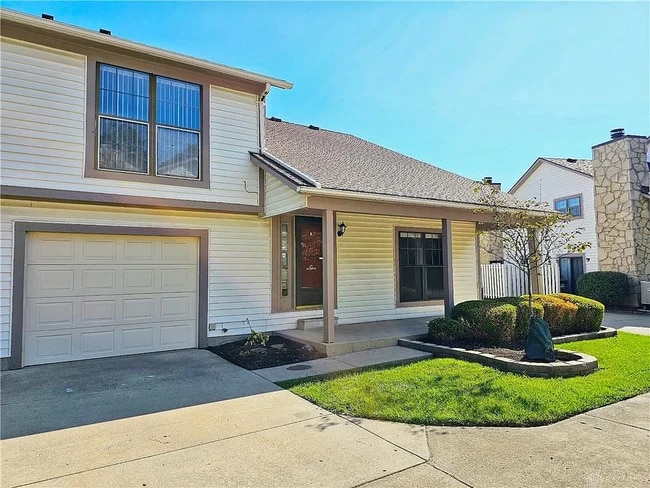 1492 Sanzon Dr in Fairborn, OH - Building Photo - Building Photo
