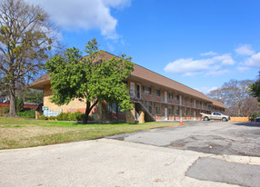 Highland Court Apartments