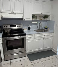 11361 SW 7th St in Miami, FL - Building Photo - Building Photo