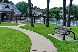 16016 Summerville Lake Dr in Tomball, TX - Building Photo - Building Photo