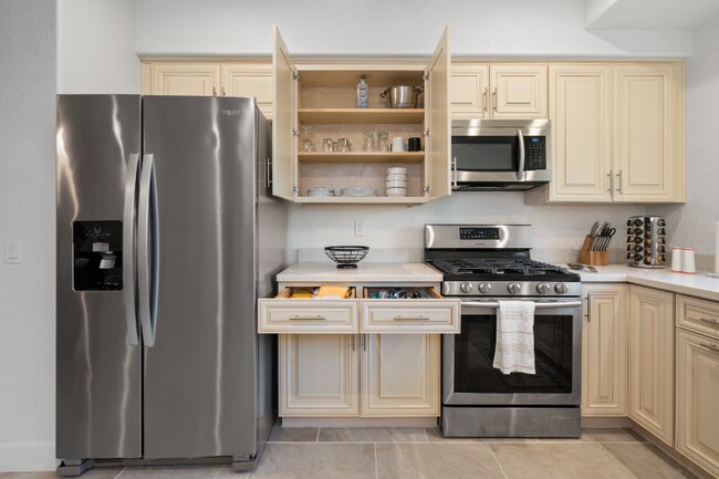 3610 Mary Ln-Unit -B in Escondido, CA - Building Photo - Building Photo