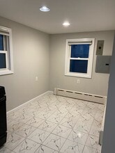 90 Illinois Ave, Unit Garden level in Long Beach, NY - Building Photo - Building Photo