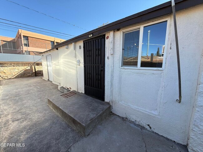 2805 Grant Ave in El Paso, TX - Building Photo - Building Photo