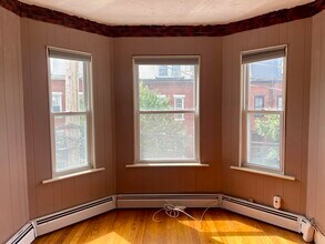 136 Saratoga St in Boston, MA - Building Photo - Building Photo