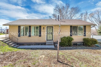 2066 Park St in Provo, UT - Building Photo - Building Photo