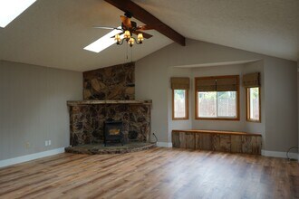 5809 NE 91st Ave in Vancouver, WA - Building Photo - Building Photo
