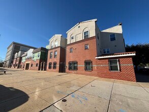 Villas Del Caribe in Philadelphia, PA - Building Photo - Building Photo