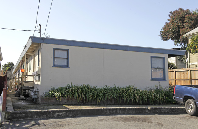 21447-461 Ocean View Dr in Hayward, CA - Foto de edificio - Building Photo