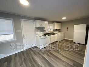 218 N Pitt St in Carlisle, PA - Foto de edificio - Building Photo