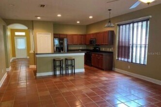 5012 Mirror Ridge Ct in Lutz, FL - Foto de edificio - Building Photo