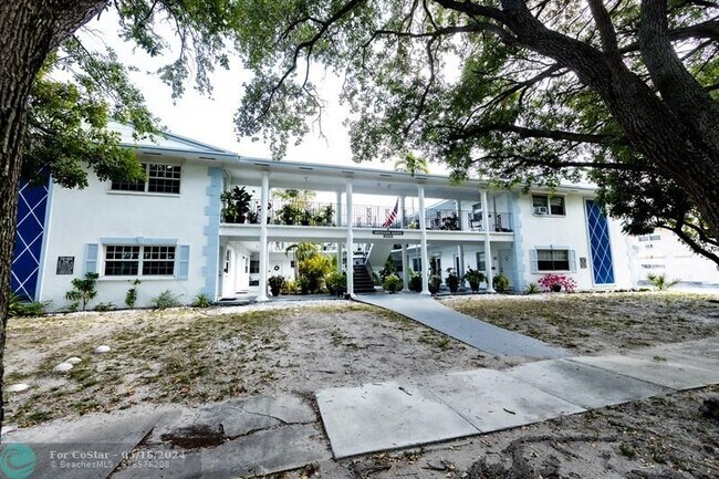 3515 Van Buren St, Unit A in Hollywood, FL - Building Photo - Building Photo