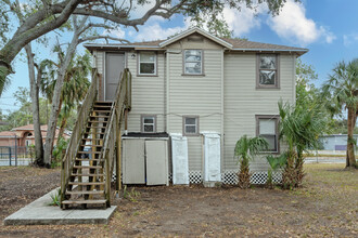 1701 14th St S, Unit B - The Cityside Escape in St. Petersburg, FL - Building Photo - Building Photo