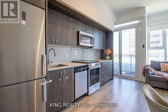 1-401 Cardiff Rd in Toronto, ON - Building Photo - Building Photo