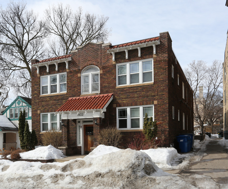 1932 Emerson Ave in Minneapolis, MN - Building Photo