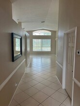 987 NW Mossy Oak Way in Jensen Beach, FL - Building Photo - Building Photo