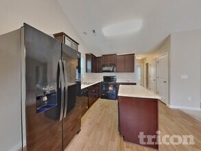 219 Plains Dr in Burlington, NC - Foto de edificio - Building Photo