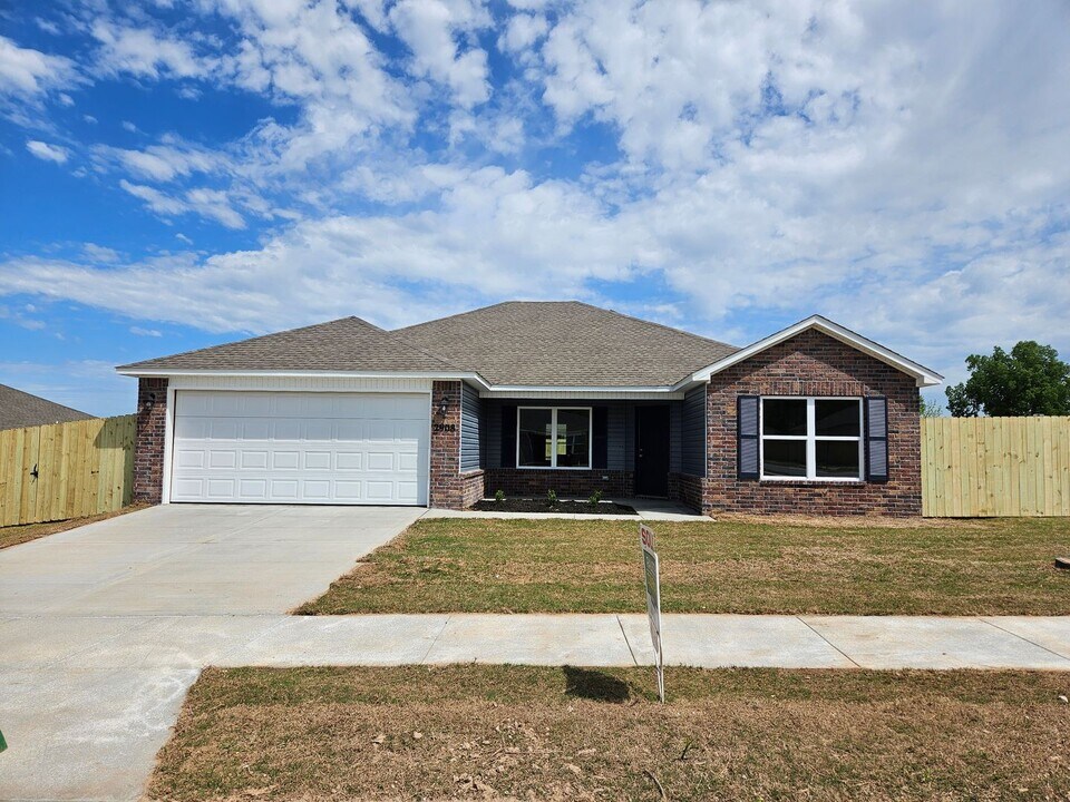2908 W Obsidian St in Fayetteville, AR - Building Photo
