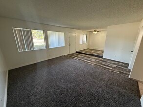 1000 Central Ave, Unit 13 in Riverside, CA - Building Photo - Building Photo