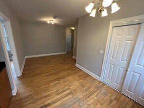 4548 W George St, Unit 2 in Chicago, IL - Building Photo - Building Photo