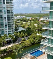 250 Sunny Isles Blvd in Sunny Isles Beach, FL - Building Photo