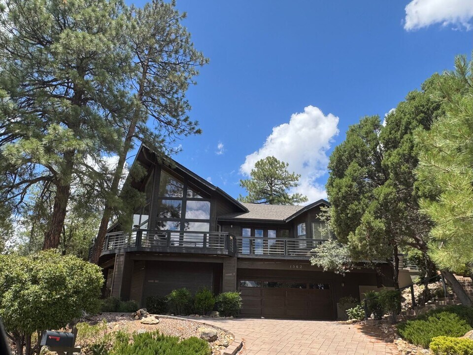 1562 Spruce Canyon Dr in Prescott, AZ - Building Photo