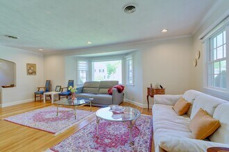 24 Great Meadow Rd in Newton, MA - Building Photo - Building Photo
