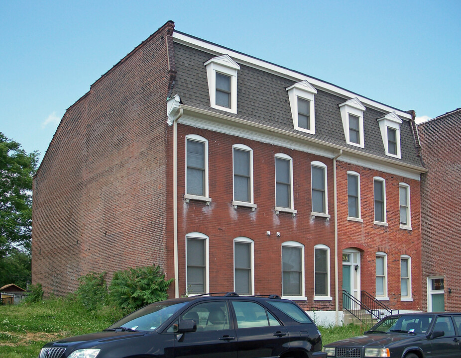 2821 Hadley St in St. Louis, MO - Building Photo