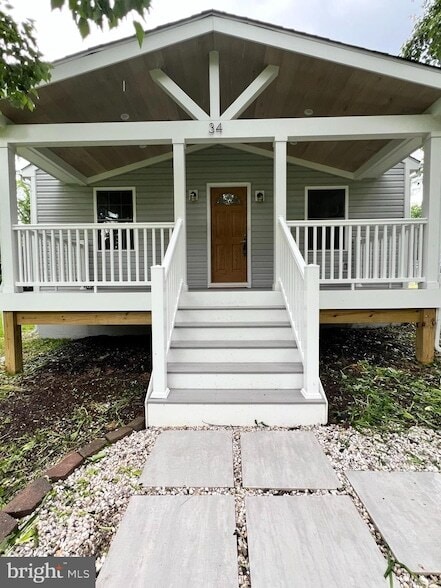 property at 34 Hornets Nest Ln