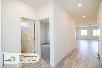 2839 Hopkins Ave in Redding, CA - Building Photo - Building Photo