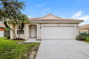 16203 10th St in Pembroke Pines, FL - Building Photo