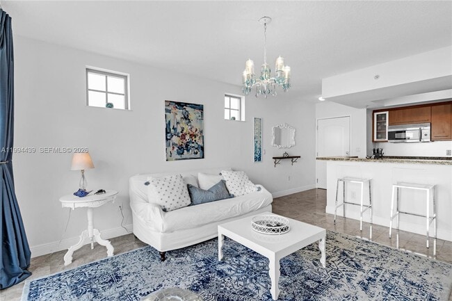 110 Washington Ave, Unit 1712 in Miami Beach, FL - Building Photo - Building Photo