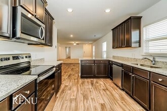 17045 Dusty Boots Ln in Elgin, TX - Building Photo - Building Photo