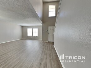 931 Whispering Hollow Dr in Kyle, TX - Building Photo - Building Photo