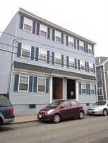 202 W 9th St in Boston, MA - Building Photo