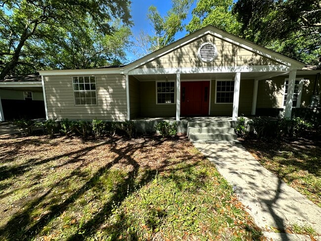 property at 2109 8th St