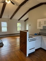 4618 Hall Rd in Oswego, NY - Building Photo