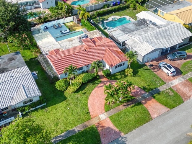 property at 5207 Hayes St