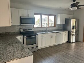 8 Porter St in Watertown, MA - Building Photo - Building Photo
