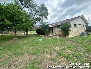 440 Cedar Springs Dr in Spring Branch, TX - Building Photo - Building Photo