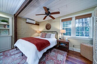 53 Hasell St in Charleston, SC - Foto de edificio - Building Photo