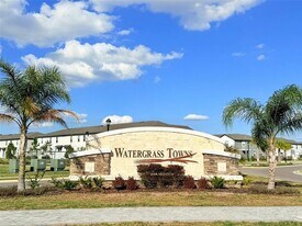 7727 Momentum Pkwy in Wesley Chapel, FL - Building Photo