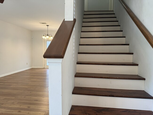 36 Country Walk Dr in Savannah, GA - Building Photo - Building Photo