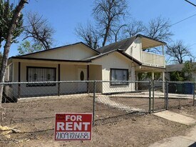 206 Southlawn Ave in San Antonio, TX - Building Photo