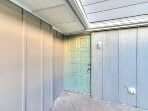 8510 Candlewood Dr in Oklahoma City, OK - Building Photo - Building Photo