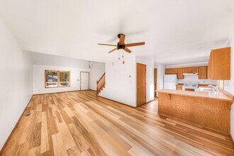 704 Drayton St in Lynden, WA - Building Photo - Building Photo